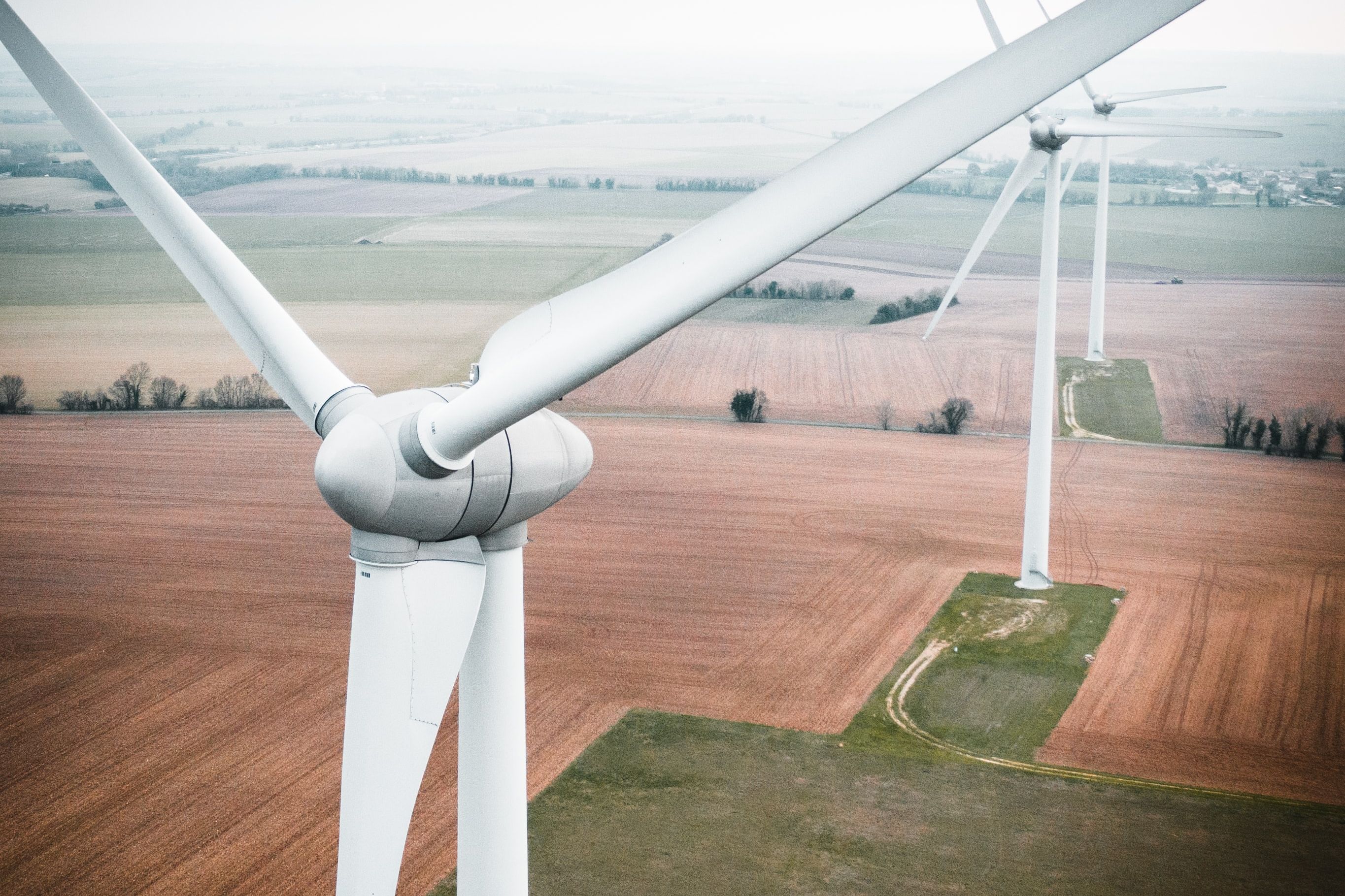 Windturbines in Vlaanderen: hoeveel kosten ze en hoeveel leveren ze op?